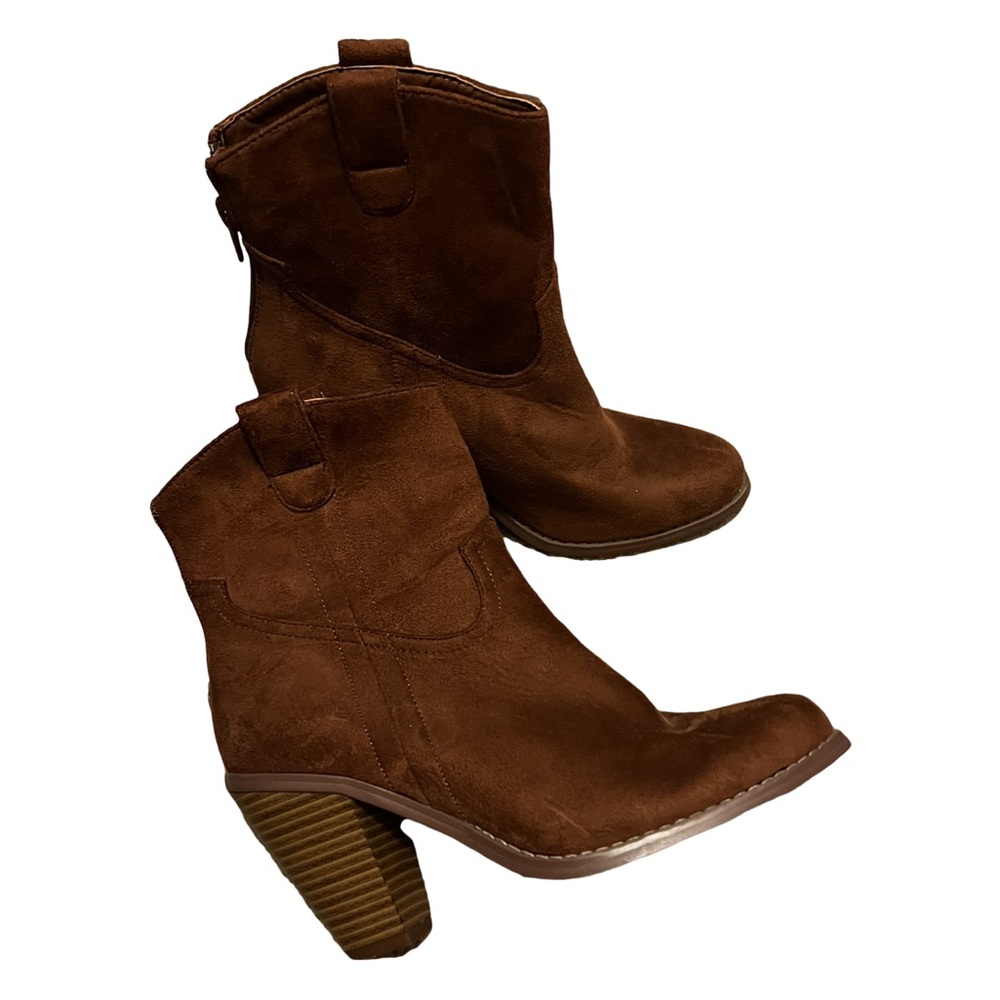 Shoedazzle booties, size 6 1/2